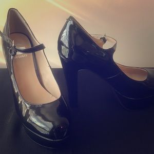 G by Guess Blk patent leather platform Mary Jane